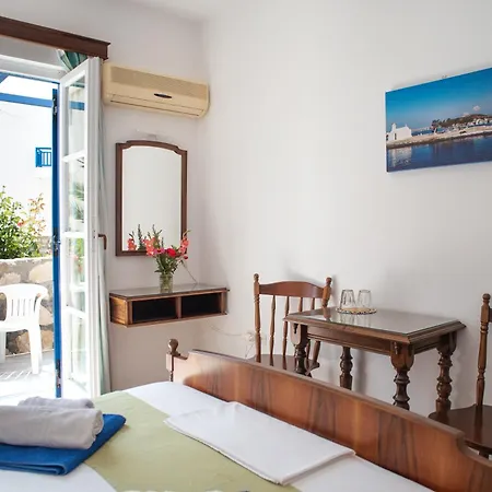 Adonis Naxos 2* Apollon (Naxos)
