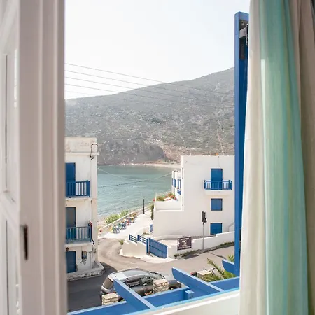Hotel Adonis Naxos 2*