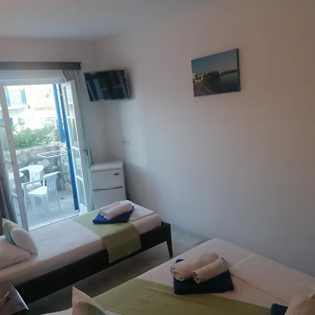 Adonis Naxos Hotel