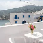 Adonis Naxos Отель