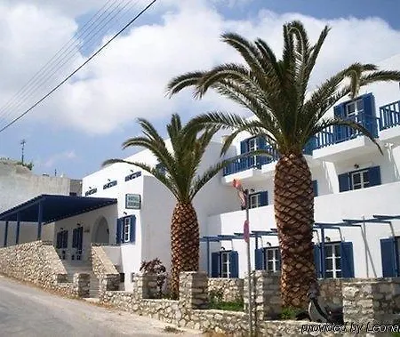 Hotel Adonis Naxos 2*