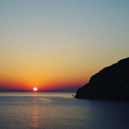 Adonis Naxos Отель Аполло