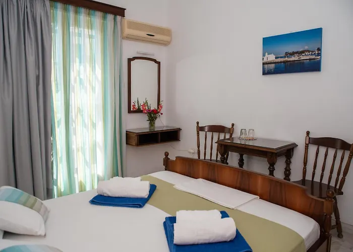 Adonis Naxos 2* Apollon (Naxos)