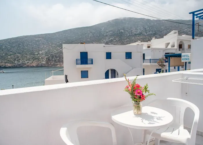 Adonis Naxos Hotel