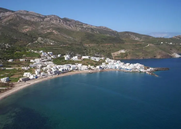 Hotel Adonis Naxos 2*