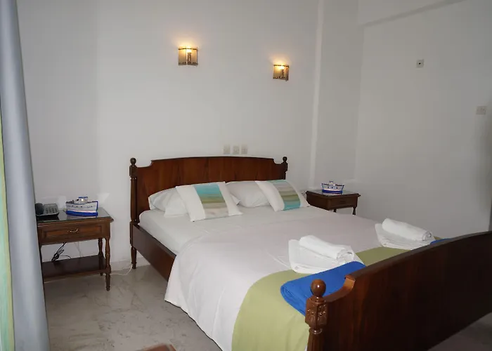 Adonis Naxos Hotel 2*