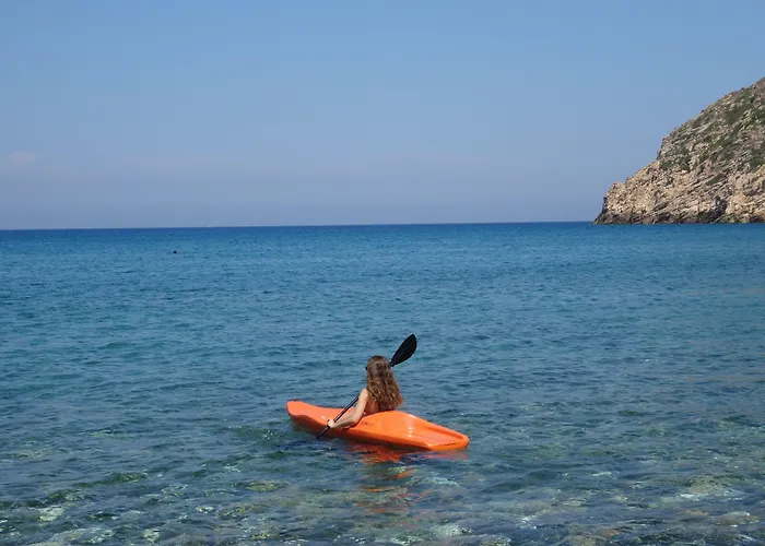 Adonis Naxos Hotel 2*