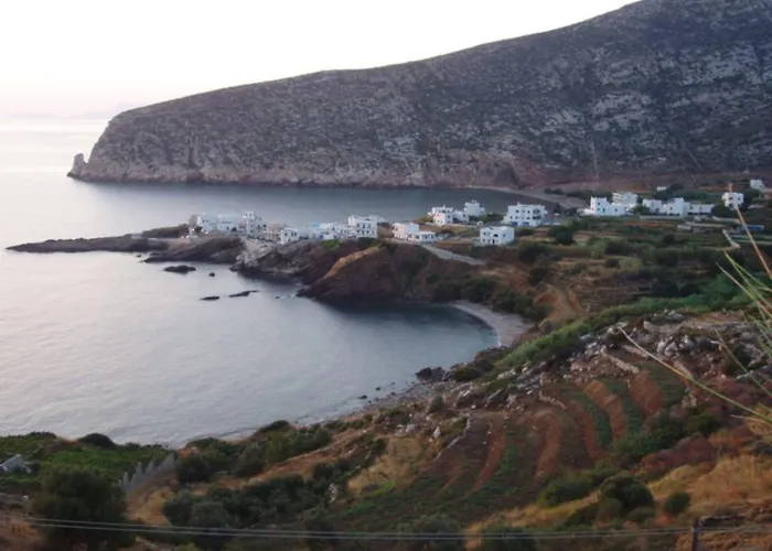 Hotel Adonis Naxos 2*